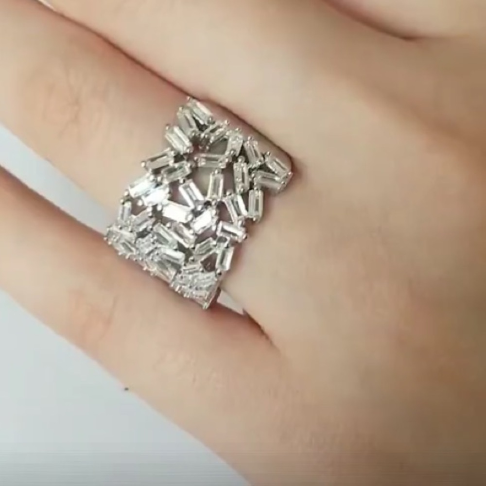 18k WG/S925 Sterling Silver Baguette Diamond Cluster Band